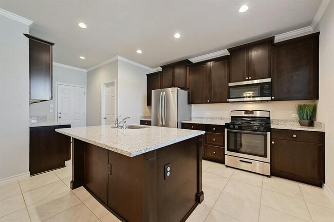 Building Photo - 5508 Mickelson Cove