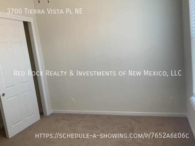 Building Photo - 3700 Tierra Vista Pl NE