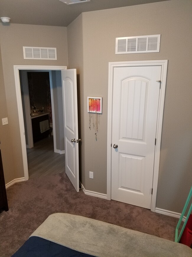 Building Photo - 8037 Pavo Real St