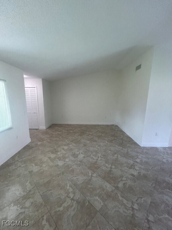 Building Photo - 4527-4529 Skyline Blvd