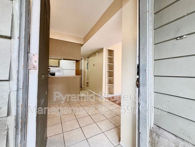 Building Photo - 353 S 1100 E