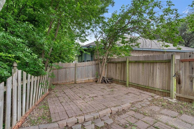 Building Photo - 16303 Ascent Cove