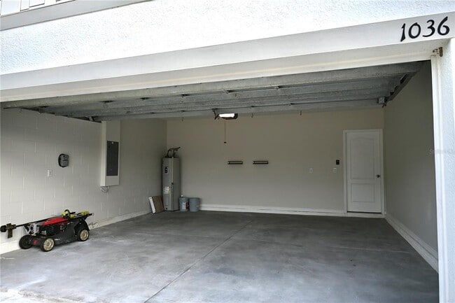 Building Photo - 1036 Bethpage Rd