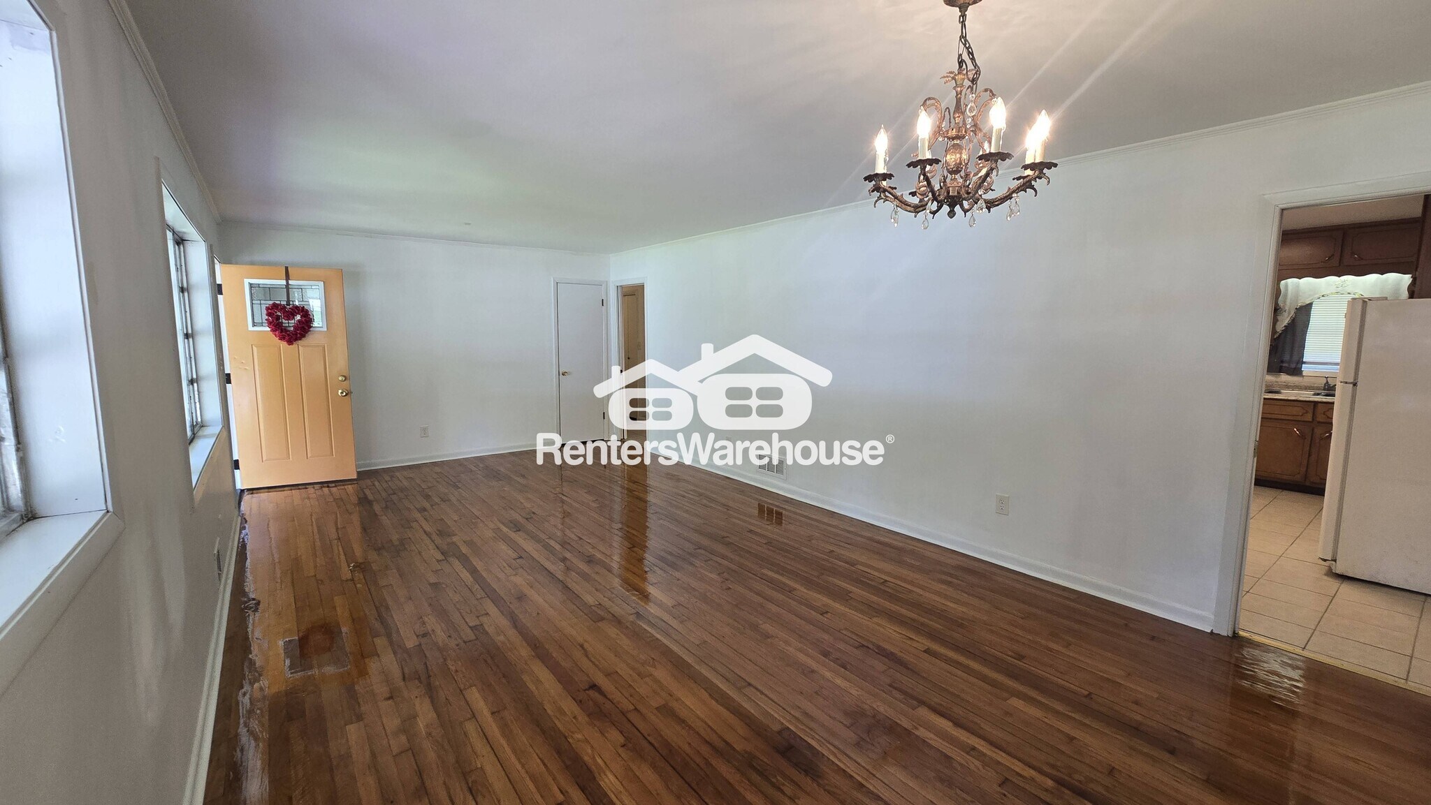 Building Photo - 3961 Lindsey Dr