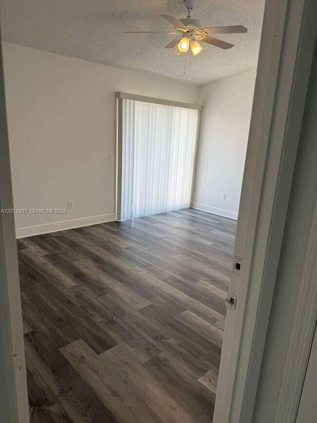 Building Photo - 7403 Winter Garden Pkwy