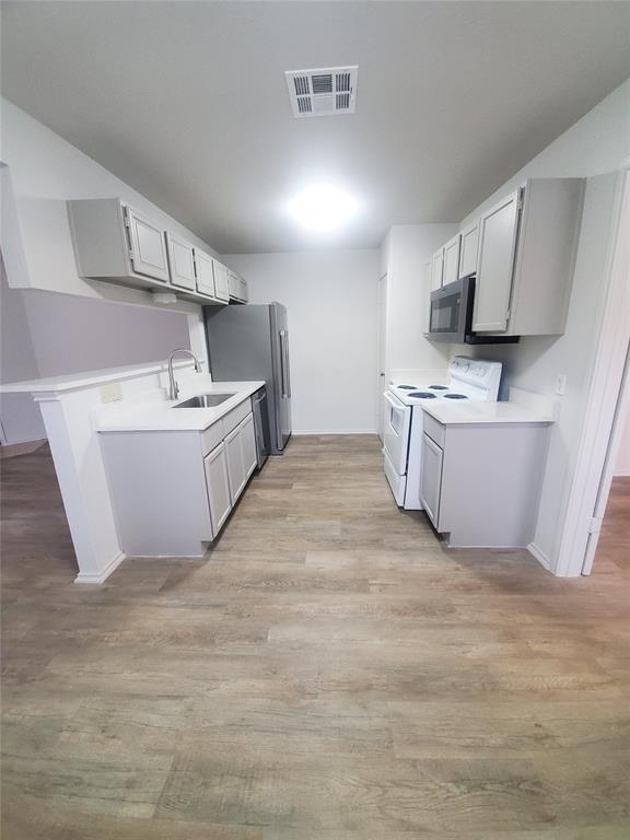 Building Photo - 6909 Hyland Cir