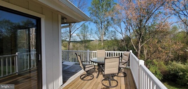 Building Photo - 6721 Springhouse Ln