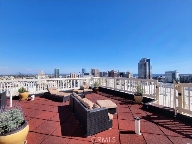 Building Photo - 315 W 3rd St