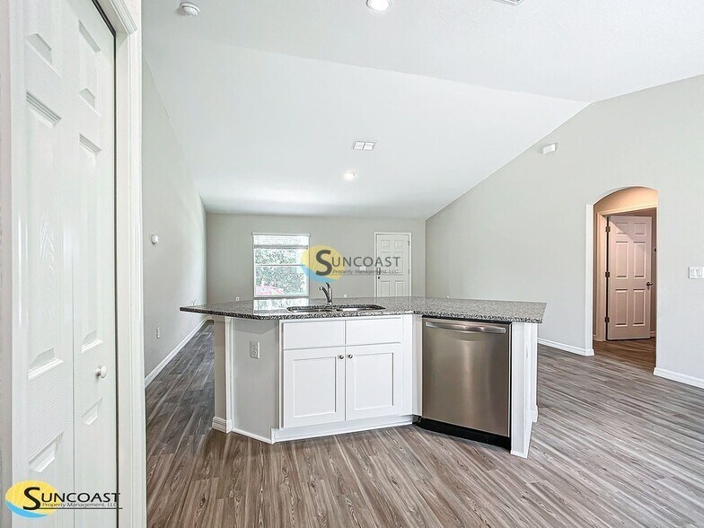 Building Photo - 20581 SW Marine Blvd