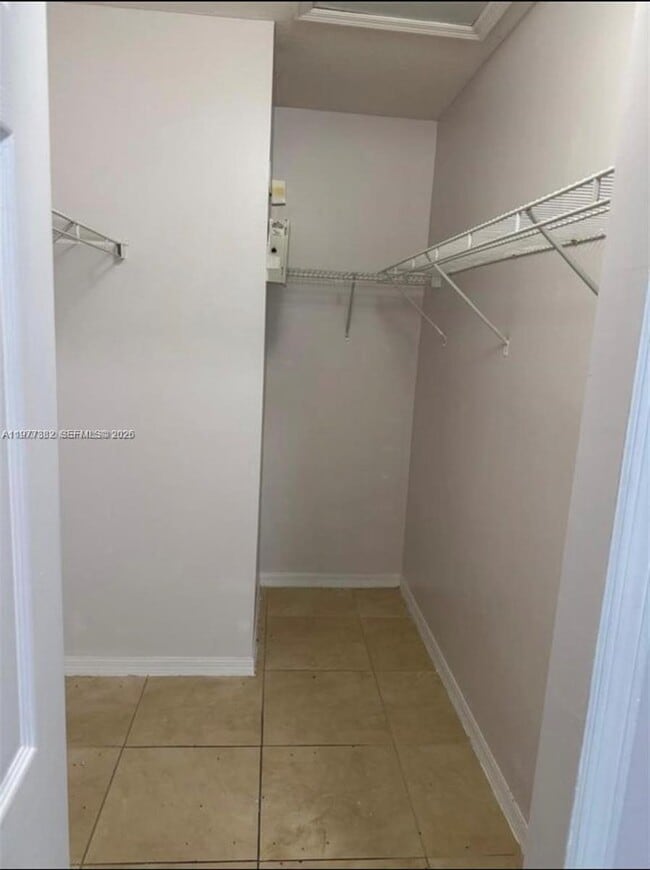 Building Photo - 1271 SE 29th St