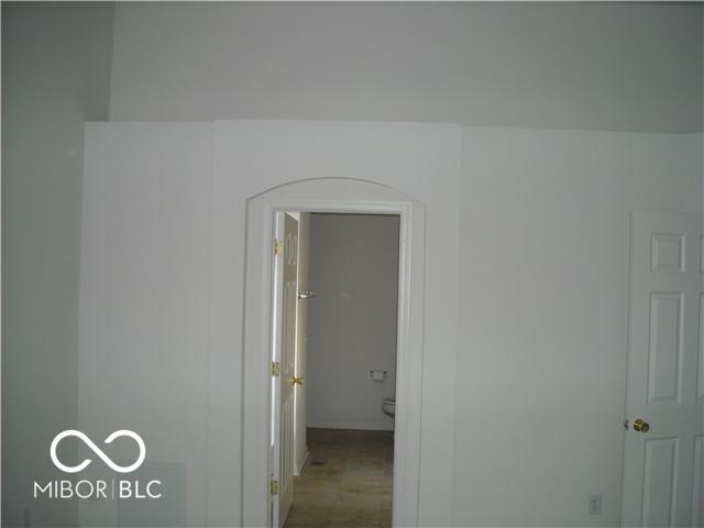 Building Photo - 998 3rd Ave NW