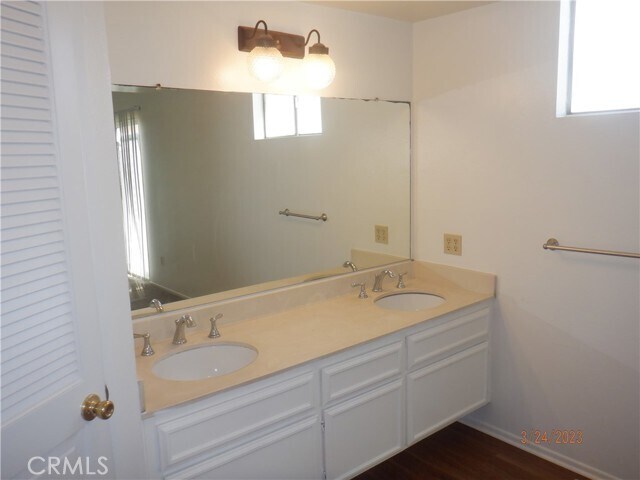 Building Photo - 7947 Winery Ridge Dr