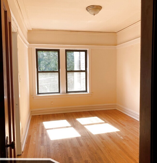 Building Photo - 2520 N Kedzie Blvd