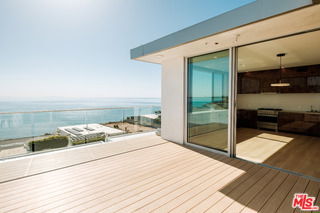 Building Photo - 18225 Coastline Dr