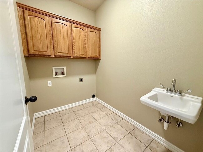 Building Photo - 4221 Zion Valley Dr