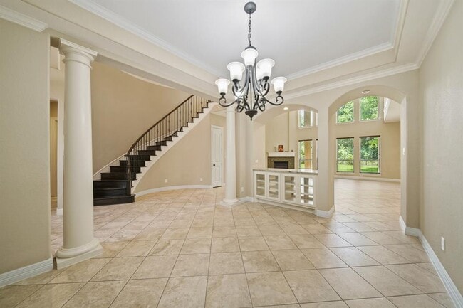 Building Photo - 10 Val Delsa Ct