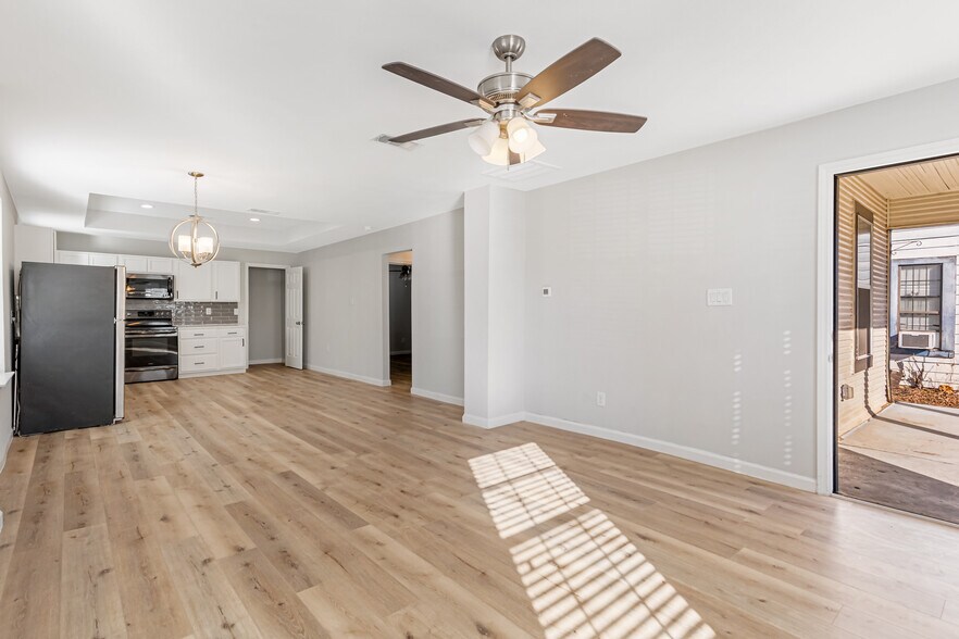 Building Photo - 1123 W Morgan St