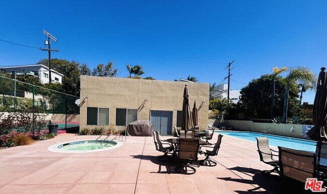 Building Photo - 3460 S Centinela Ave