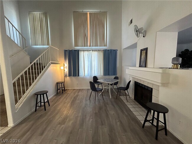 Building Photo - 6672 Golden Pond Cir