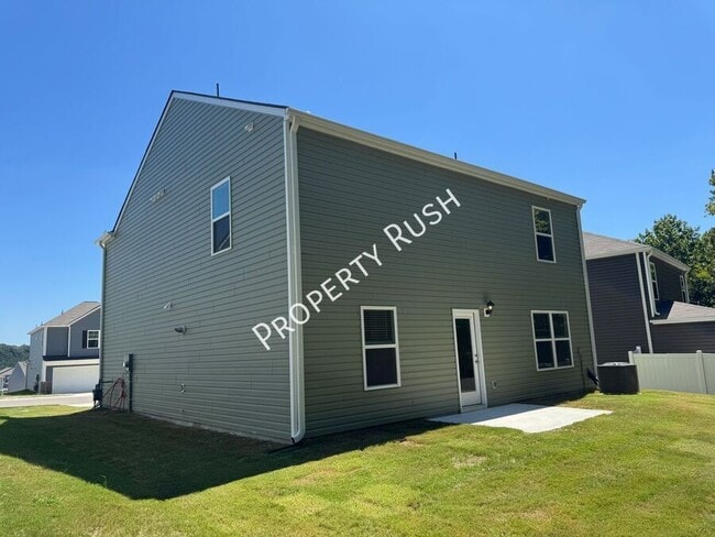 Building Photo - 327 Draft St