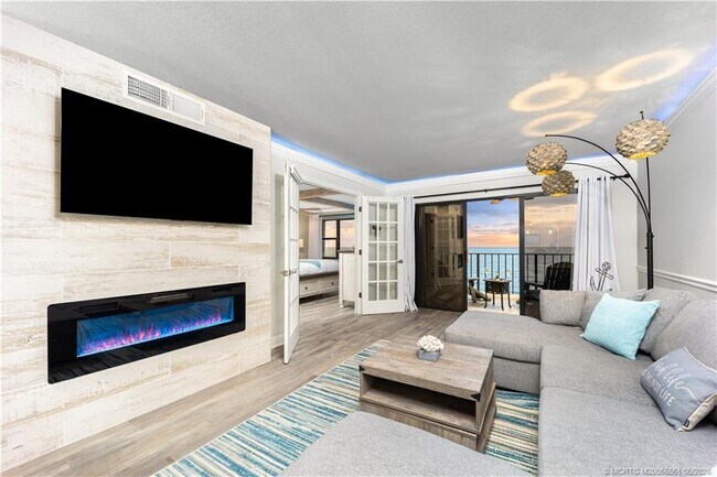 Building Photo - 9400 S Ocean Dr