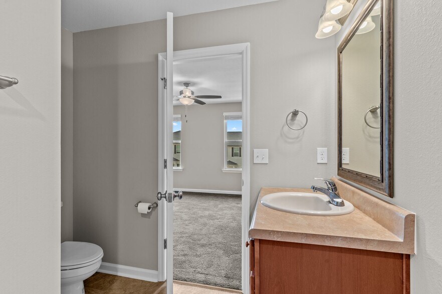 Building Photo - 2217 Del Carmel Way