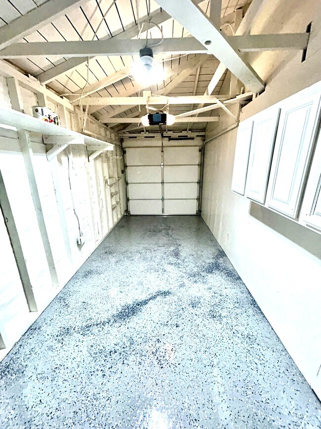 Building Photo - 4121 Harter Ave