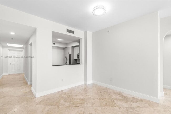 Building Photo - 3340 NE 190th St