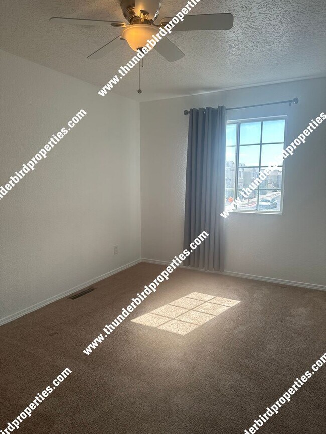 Building Photo - Gated community near Sandia Labs & KAFB