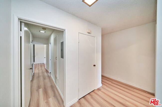 Building Photo - 12129 Beverly Blvd