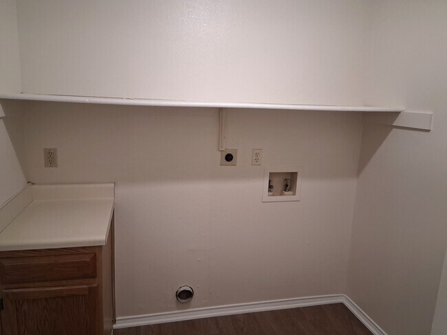 Building Photo - 5002 Morning Glen Ln