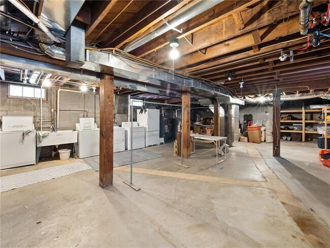 Building Photo - 4325 Chowen Ave S