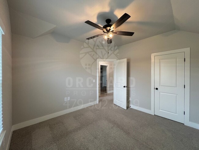 Building Photo - Tontitown- Single-Family Homes- Spacious Hickorywood Plan