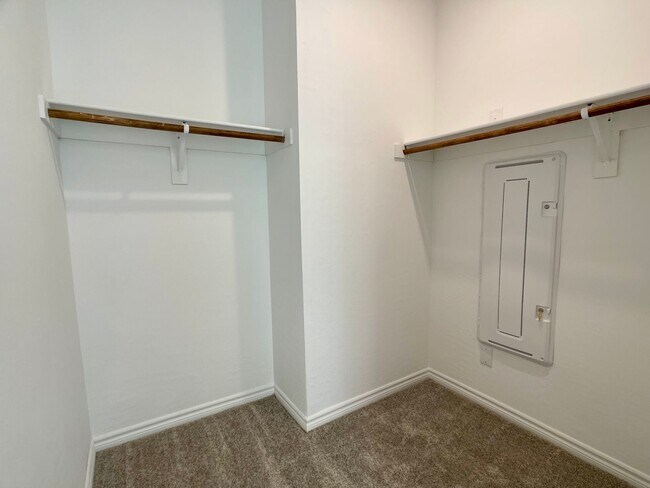 Building Photo - LOVELY TOWNHOUSE FOR RENT - GATED 3 BED 3 ...