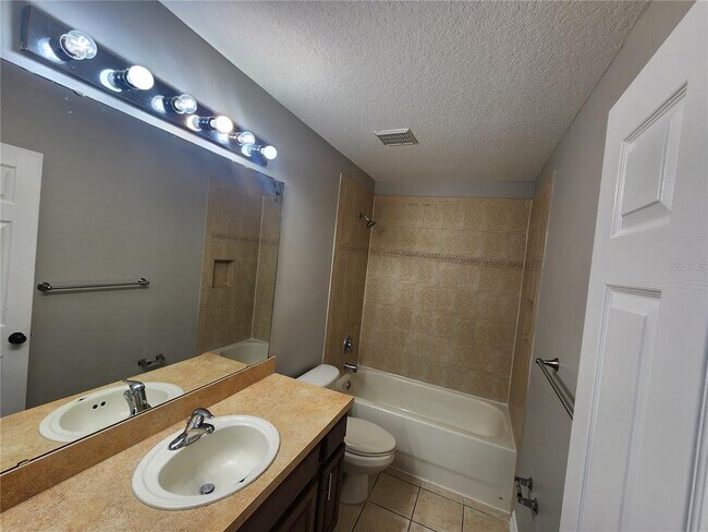 Building Photo - 13746 Beauregard Pl
