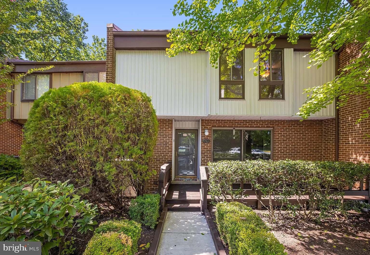 Building Photo - 2143 Colts Neck Ct