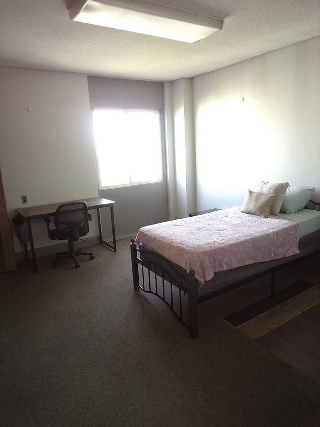 Building Photo - 444 Highland Ave NE