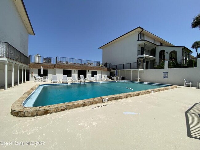 Building Photo - Satellite Beach Condo - Available on July 1st!