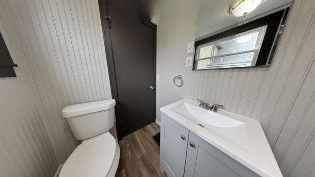 Building Photo - 606 Randolph St