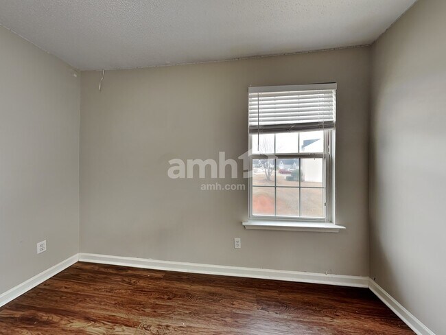 Building Photo - 1 Planters Grove Dr