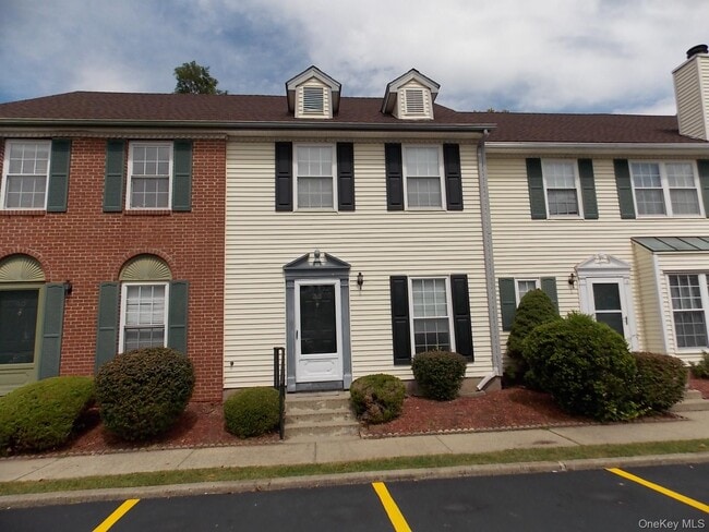 Building Photo - 38 Matthews Ln