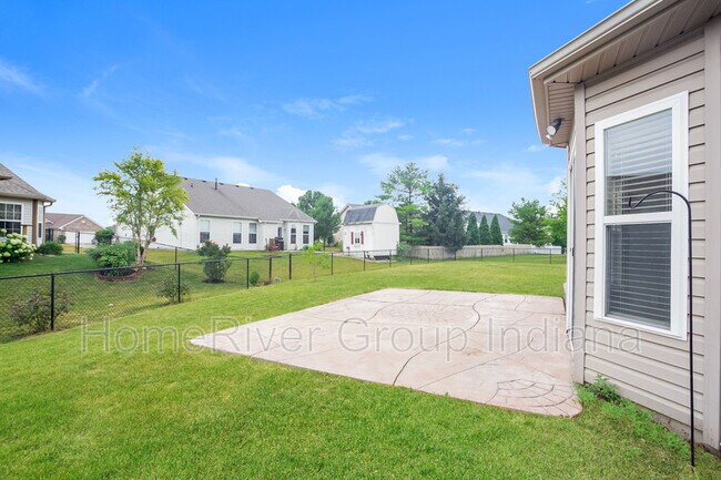Building Photo - 926 Nature Lake Ct