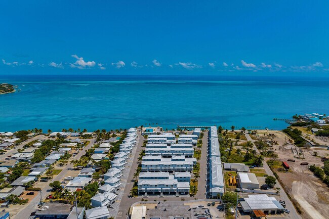 Building Photo - 10877 Overseas Hwy