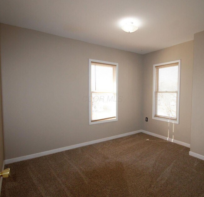 Building Photo - 1170 Walters St