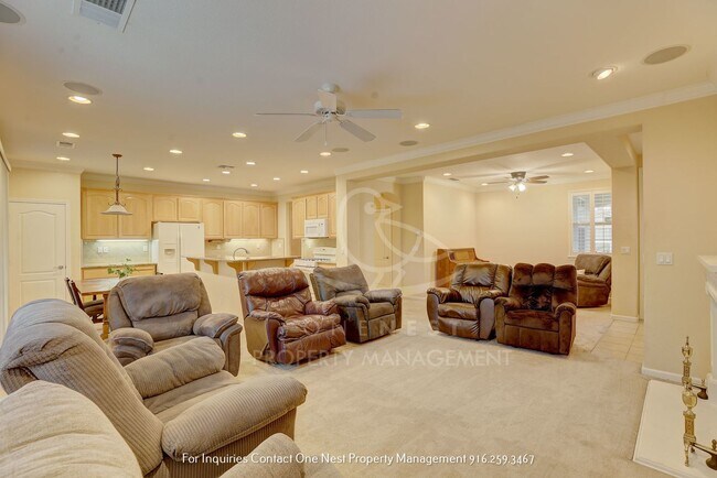 Building Photo - Desirable 4 bdrm 2 bth located in sought o...