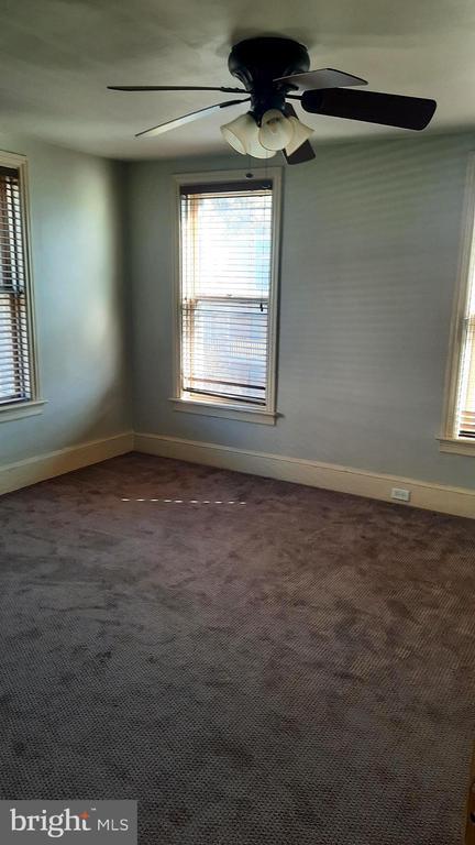 Building Photo - 238 Muench St