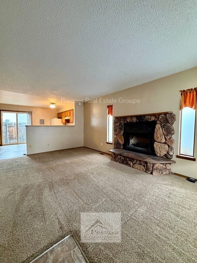 Building Photo - 26 Murray Heights Dr