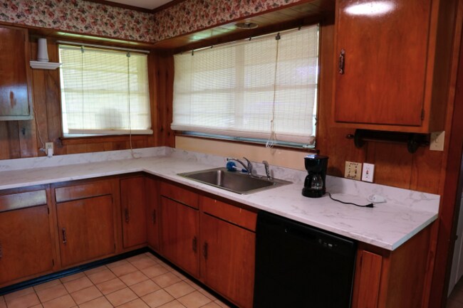 Building Photo - 14379 Duckworth Rd