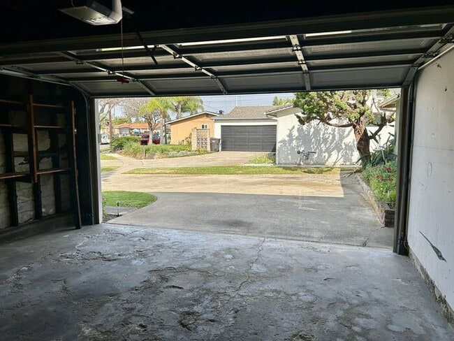 Building Photo - FANTASTIC 4BD 1&3/4BA HOUSE FOR LEASE ON CUL-DE-SAC!