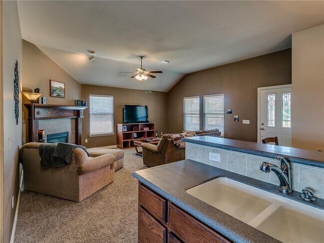 Building Photo - Gorgeous Home in Piedmont School District!!!